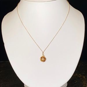 Brand new pearl Gold filed necklace
